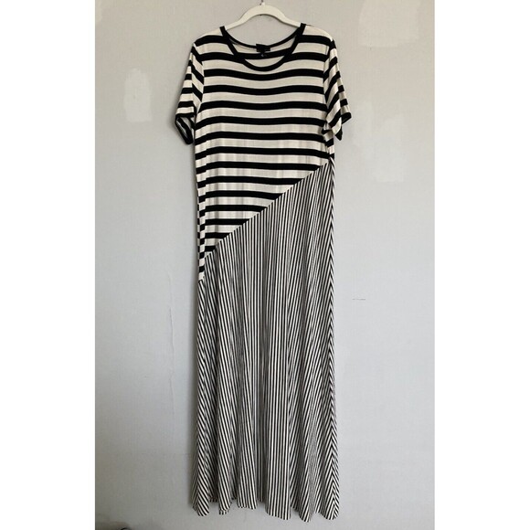 Who What Wear Striped Maxi Dress LARGE Black White Short Sleeve - Picture 1 of 7